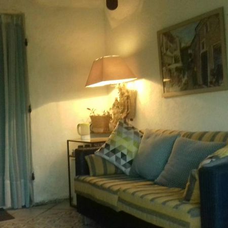 Suite Prive Chez Dunja Roumoules Exterior photo