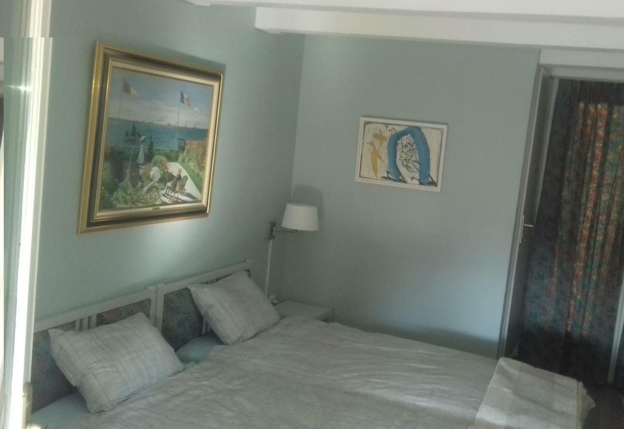Suite Prive Chez Dunja Roumoules Exterior photo